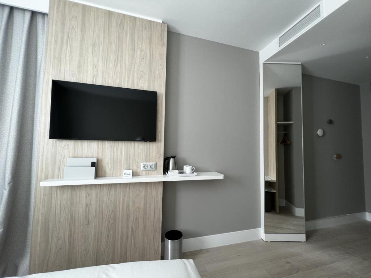 Holiday Inn Express - Madrid - Airport By Ihg Екстер'єр фото