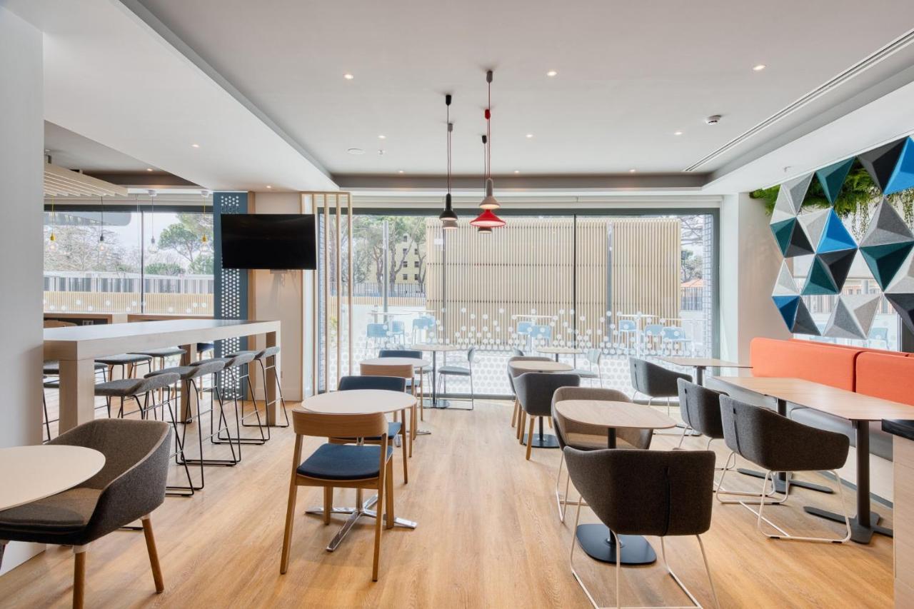 Holiday Inn Express - Madrid - Airport By Ihg Екстер'єр фото
