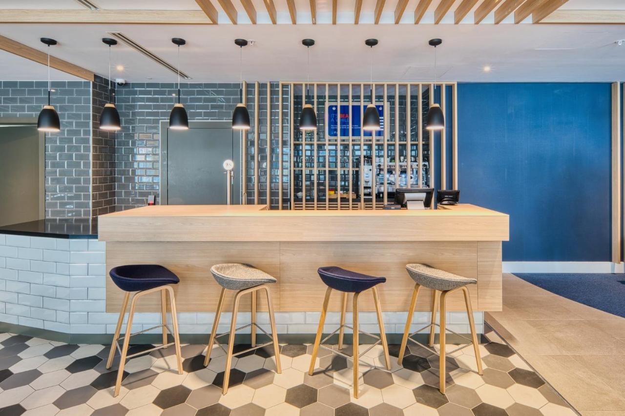 Holiday Inn Express - Madrid - Airport By Ihg Екстер'єр фото